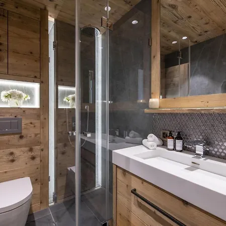 Exquisite Chalet In Stunning Landscape Chalet
